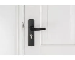 AXA Deurkruk Paar Curve Klik Met Kruk Curve Op Schild Met Profielcilindergat PC55 Zwart 14 AXA Deurkruk Paar Curve Klik Met Kruk Curve Op Schild Met Profielcilindergat PC55 Zwart -Sloten Verkoopwinkel DV 8 10602658 03 4c DE 20221005104757 1