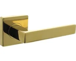 INTERSTEEL Deurkruk Paar Hera Op Vierkant Rozet Messing Titaan PVD