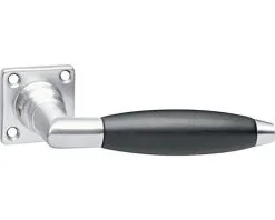 INTERSTEEL Deurkruk Paar Marloes Op Vierkant Rozet Chroom Mat